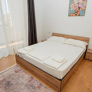 ゲストハウス Rei's Place, Vlorë